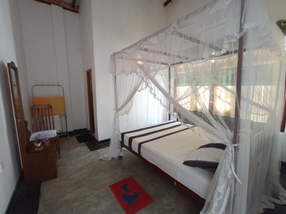 Bluebell Guest House Unawatuna Exterior foto
