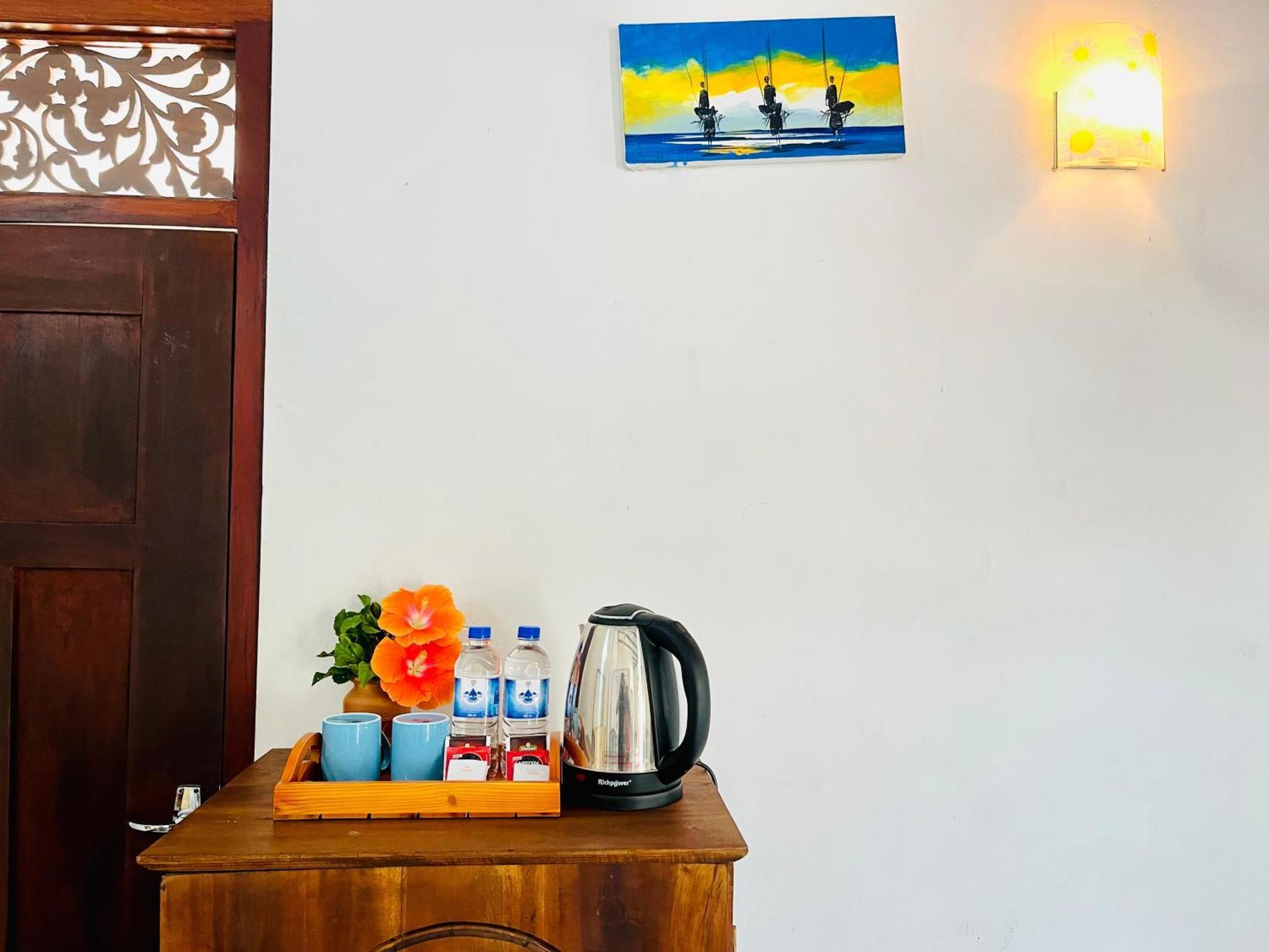 Bluebell Guest House Unawatuna Exterior foto